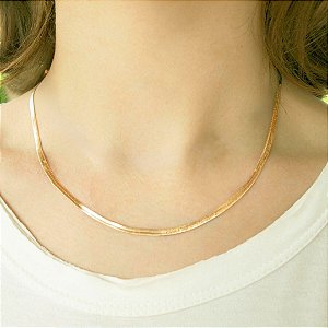 Colar gargantilha fita flat folheado a ouro 18K hipoalergênico