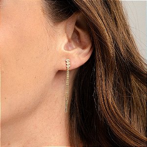 Brinco zircônias navetes alongado folheado a ouro 18K hipoalergênico