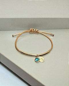 Pulseira com pingente de Nossa Senhora das Graças e cristal aqua com detalhes folheados a ouro 18K hipoalergênico