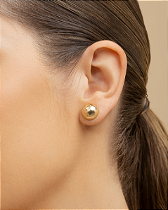 Brinco meia bola oca listras folheado a ouro 18K hipoalergênico