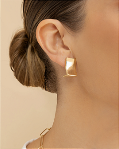 Brinco maxi retangular abaulado folheado a ouro 18K hipoalergênico