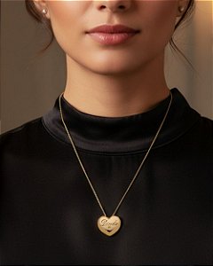 Colar coração escrito Dinda folheado a ouro 18K hipoalergênico