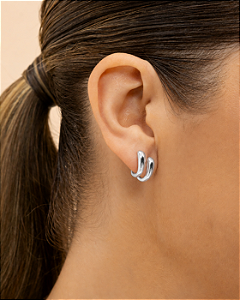 Brinco ear hook duas voltas banho de ródio hipoalergênico