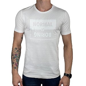 Camiseta Kingejoe Off White Estampada Normal Is Boring