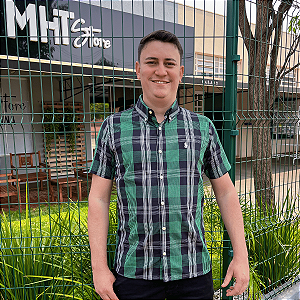 Camisa Social Manga Curta Xadrez Listra Preta Verde Logo Clássico Branco