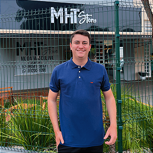 Polo Manhattan Jeans Marinho Logo Clássico Bordado