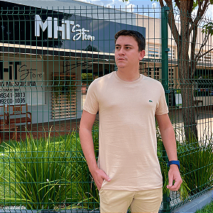 Camiseta Lacoste Bege Logo Clássico