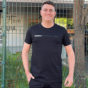 Camiseta Hugo Boss Preto Porche Estampado