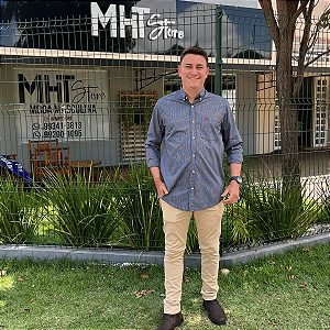 Camisa Manhatan Jeans Quadriculada Manga Longa Preto Logo Vermelho