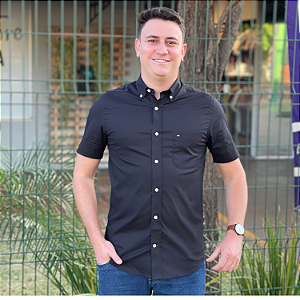 Camisa Tommy Hilfiger Manga Curta Preto Bolso Regular Fit