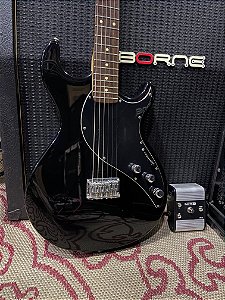 Guitarra Line 6 Variax blindada 100% + pedal completo e case – usado