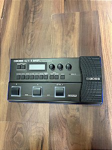 Pedaleira Boss Gt1 Impecável - Usada