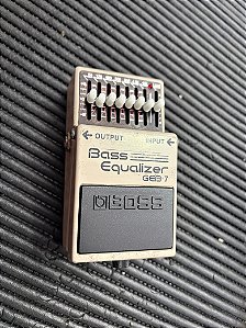 Pedal Boss Bass Equalizer Geb-7 Equalizador Baixo Impecável – Usado
