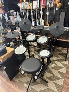 Bateria eletrônica Liverpool c/ Pad bumbo função aro e Choke - usado