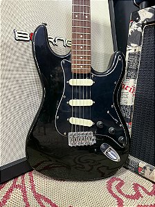 Guitarra Giannini Stratossonic Brasil 1991 Madeira Climatizada – Usada