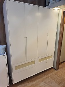 Guarda Roupa 4 Portas Ollie