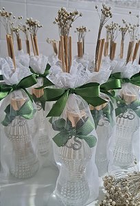 Lembrancinha Aromatizador Cheirinho com Raminhos Inicial Nome