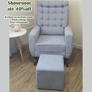 TROCA DE SHOWROOM 30% OFF Á VISTA Poltrona de Amamentação Olivia com Puff