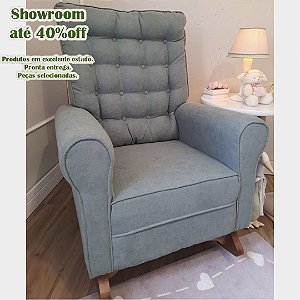 TROCA DE SHOWROOM 35% OFF Á VISTA Poltrona de Amamentação Manu com Puff
