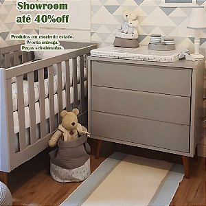 TROCA DE SHOWROOM 40% OFF Á VISTA Berço e Cômda
