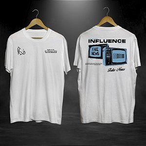 Camiseta Estampada Fake News