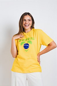 CAMISETA BRASIL AMARELA CORAÇÃO - P AO G5