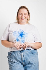 CAMISETA "FLOR" - P AO G5 - BRANCA