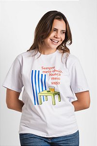 CAMISETA "MEIO CHEIO" - P AO G5 - BRANCA