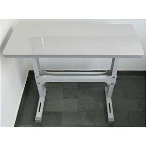 Mesa para Máquina de Costura e Bordado Doméstica