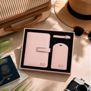 Kit Viagem 2 Peças Suporte de Passaporte e documentos e Tag de mala Personalizado com sua inicial ou logo