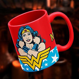 Mulher Maravilha - Caneca de Porcelana 325ml
