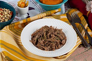 CARNE DESFIADA AO VINHO