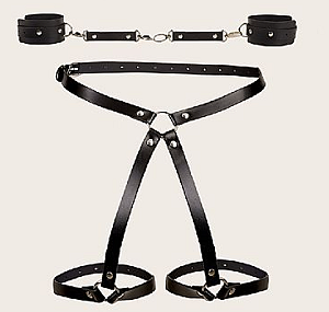 Harness em Couro com Algema