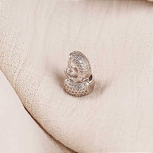 Argola Media Grossa Cravejada Banho de Ródio Branco