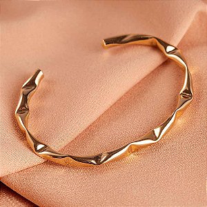 Bracelete Efeito Orgânico Banho de Ouro 18k