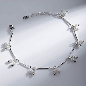 Pulseira Penduricalhos Mini Pérolas Banho de Ródio Branco