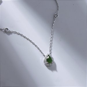 Colar Gota Esmeralda Detalhes Zircônias Banho de Ródio Branco