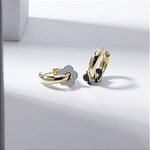 Brinco Argola Pequena Flor Banho de Ródio Branco/Ouro 18k