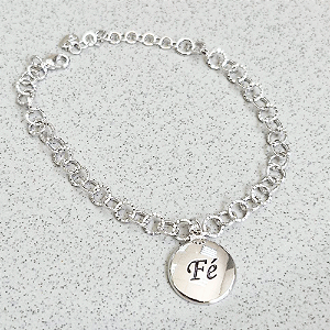 Pulseira Elos Detalhados Medalha Fé Banho de Ródio Branco