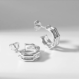 Argola Média Dupla Bones Banho de Ródio Branco