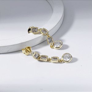 Brinco Médio Zircônias Incolor Banho de Ouro 18k