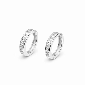 Argola Cravejada Incolor 1 mm Banho de Ródio Branco