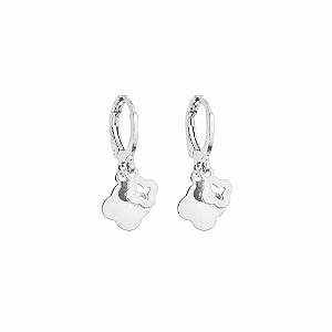 Mini Argola Trevo Lisa no Banho de Ródio Branco