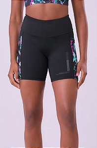 BERMUDA SIGNATURE SAMBA 3 BOLSOS 15CM PRETO / ESTAMPA XODO