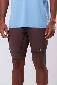 BERMUDA GRIT BOSSA 6 BOLSOS 9" MASCULINA | MARROM CHOCOLATE