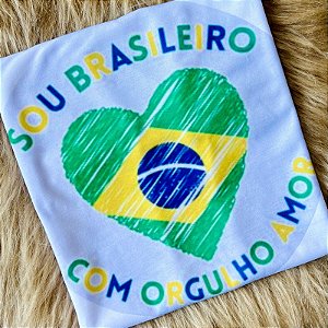 CAMISETA SOU BRASILEIRO COM ORGULHO AMOR - FEMININA - MATERIAL POLIESTER