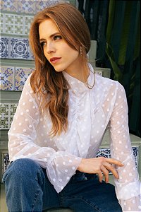 Blusa Tule com Jabot