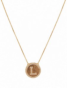 Colar Mandala Letra L Cravejada – Banho em Ouro Amarelo 18K