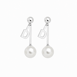 Brinco Ear Jacket Letra D com Pérola – Banho de Ródio Branco
