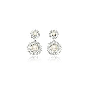 Brinco Flor Cravejado e com Perola - Ródio Branco